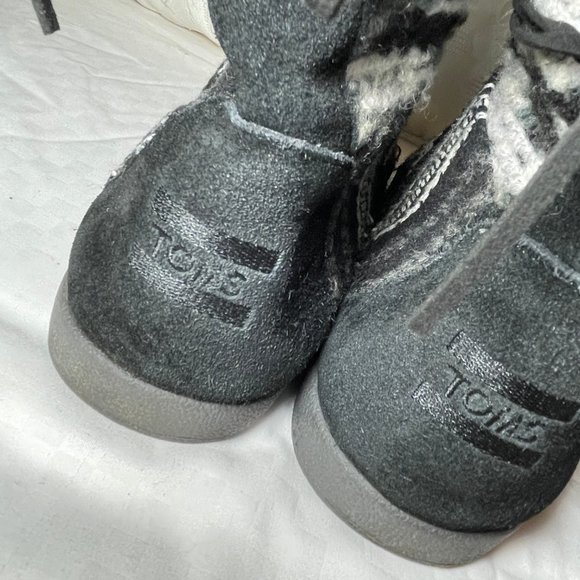 TOMS Nepal Mixed Woven Fleece Lined Suede Moccasin Boots - Picture 6 of 10